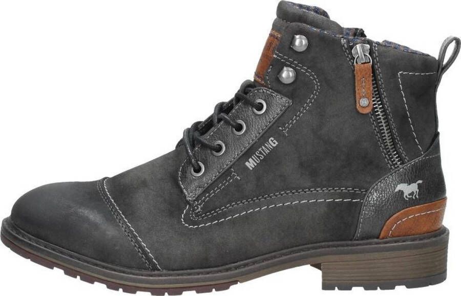 Mustang Shoes Veterschoenen Winterlaarzen casual laarzen met stijlvolle logoprint op de tong