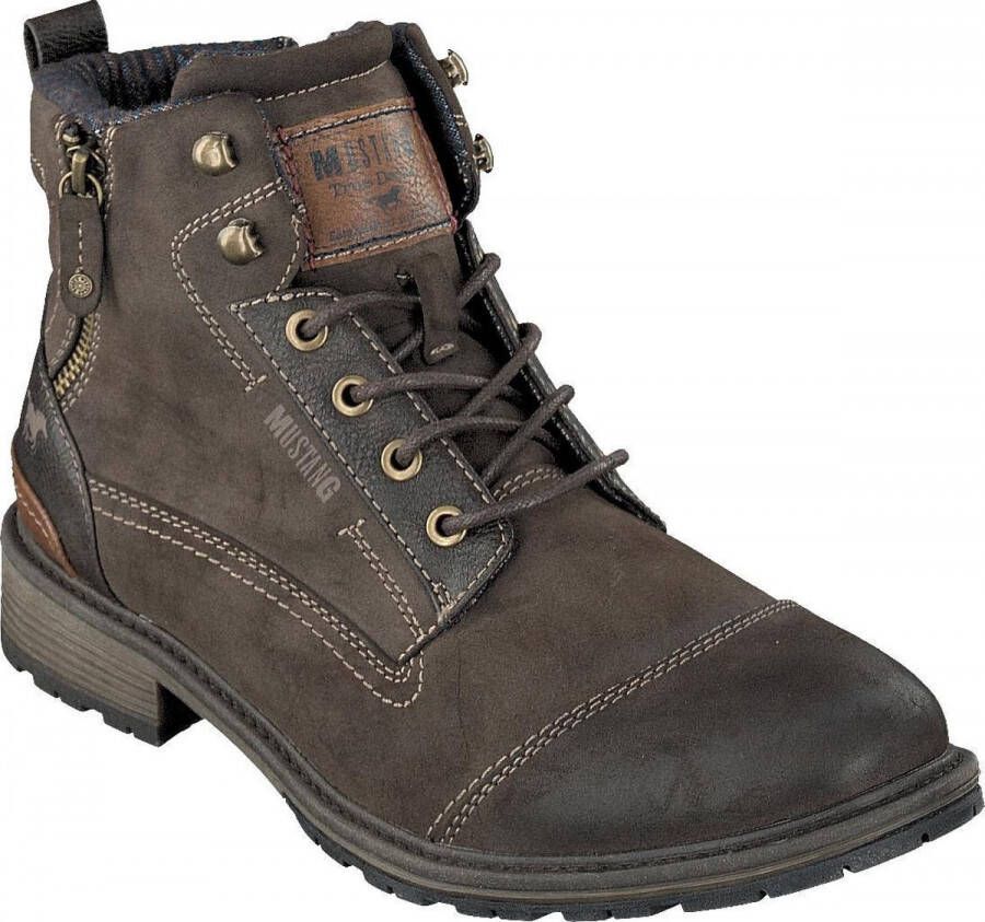 Mustang Herenschoenen 4140504 bruin