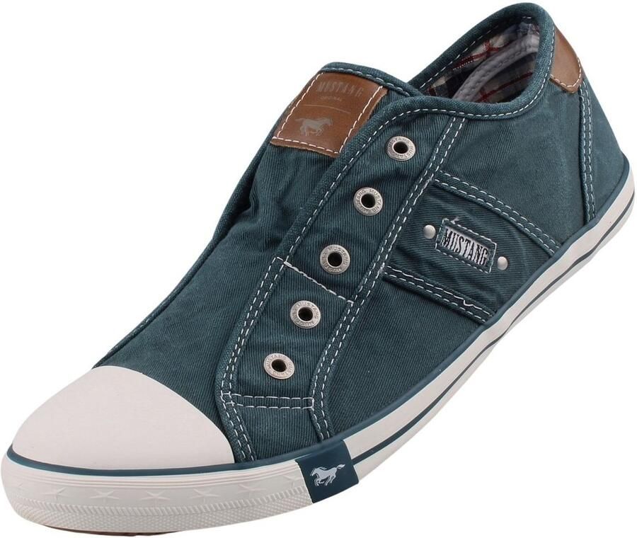 Mustang Shoes Slip-on sneakers Slippers zomerschoenen vrijetijdsschoenen met praktische elastische band