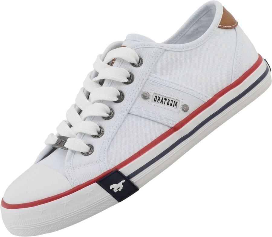 Mustang dames canvas sneaker wit