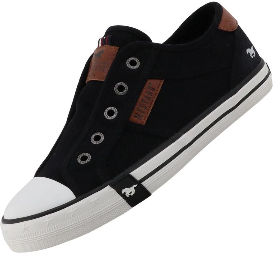 Mustang dames canvas sneaker zwart