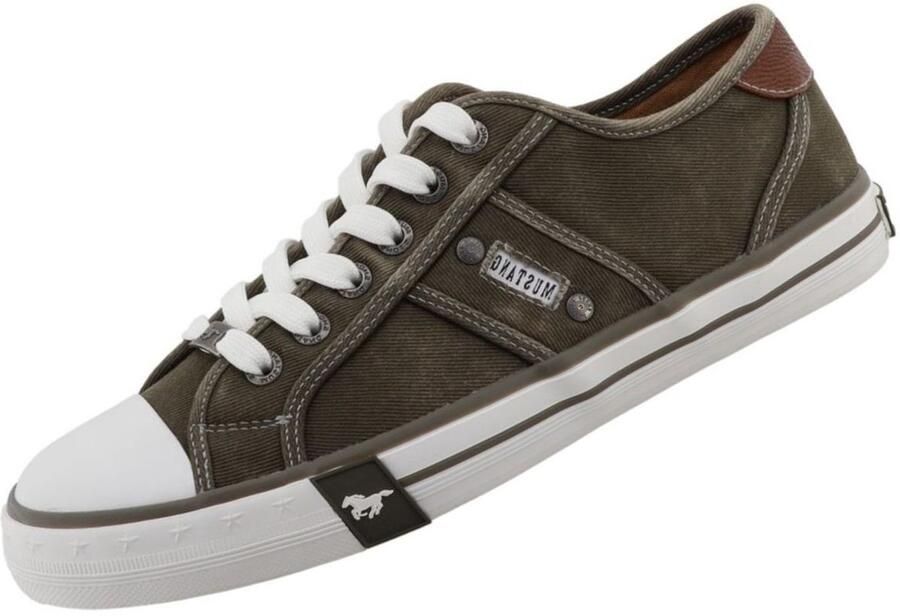 Mustang heren sneaker van canvas kaki