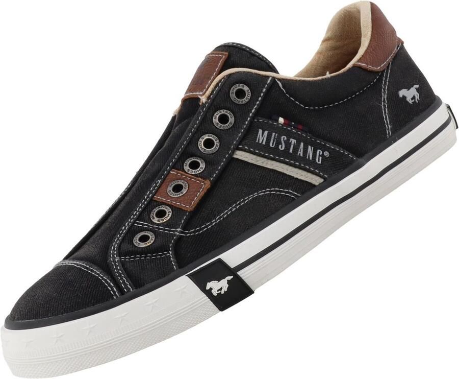 Mustang heren sportschoenen van canvas zwart