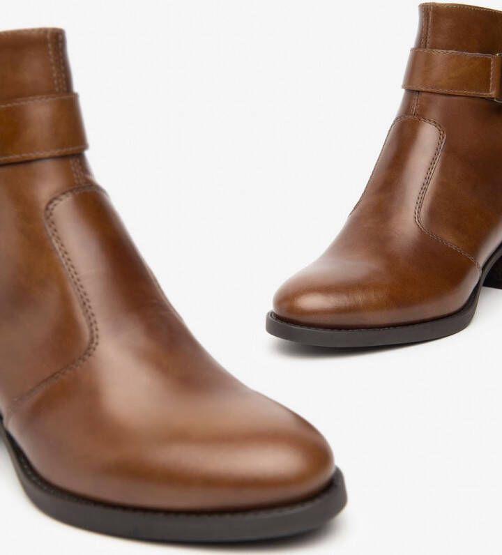 Nerogiardini Leren Enkellaarzen Elegant Kwaliteit Stijl Brown