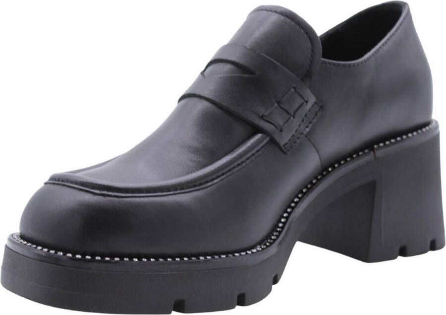 Nerogiardini Zwarte platte schoenen met Italiaanse kwaliteit Black Dames