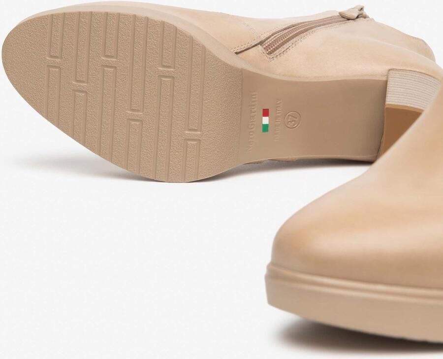 NeroGiardini Laarzen met hakken Elba Pu.Lesina L16720 Bei