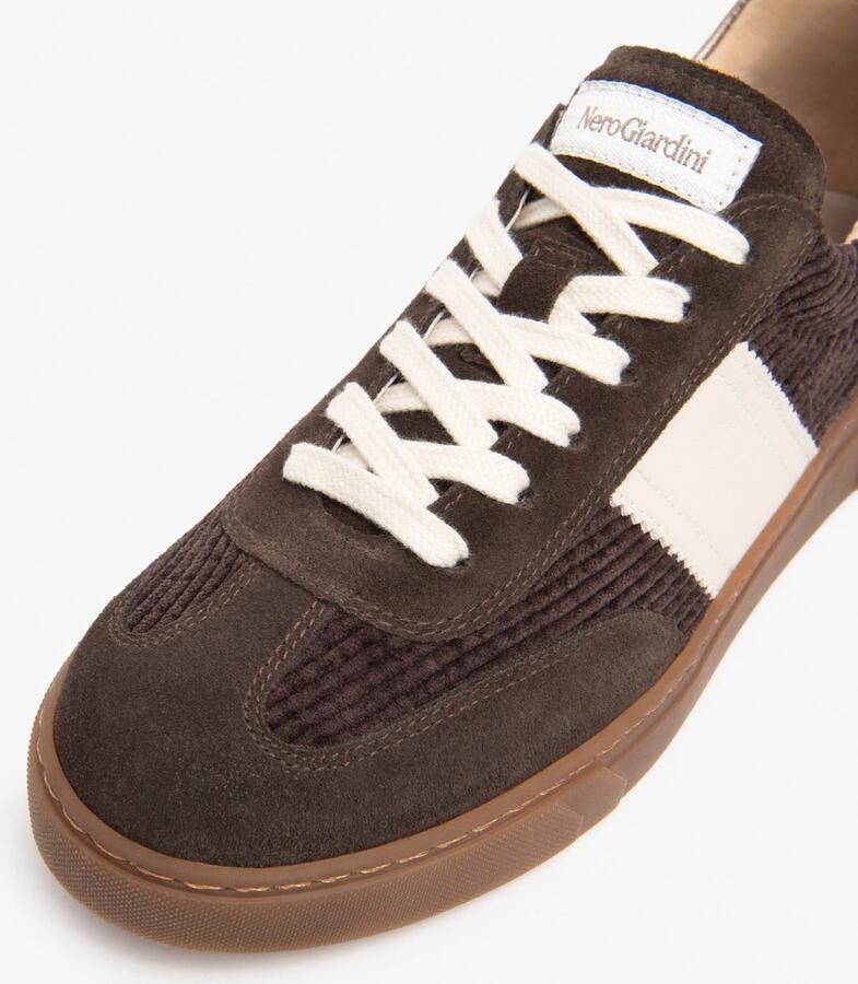 NeroGiardini Sneaker Arold Colo T.Peler 11 Fluweel Melk 1039 Etoile Fashion Wear Vrouwen