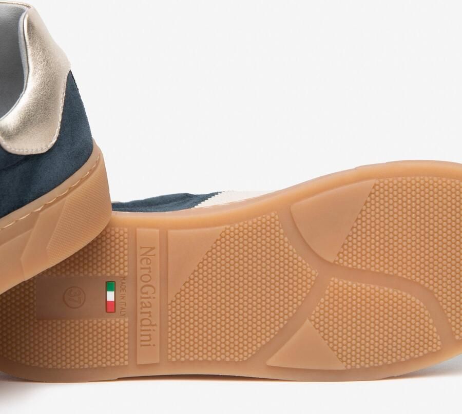NeroGiardini Sneaker Velour 225 Velvet Milk 1039 Etoile Miele Tr Malaga Fashion Wear Vrouwen