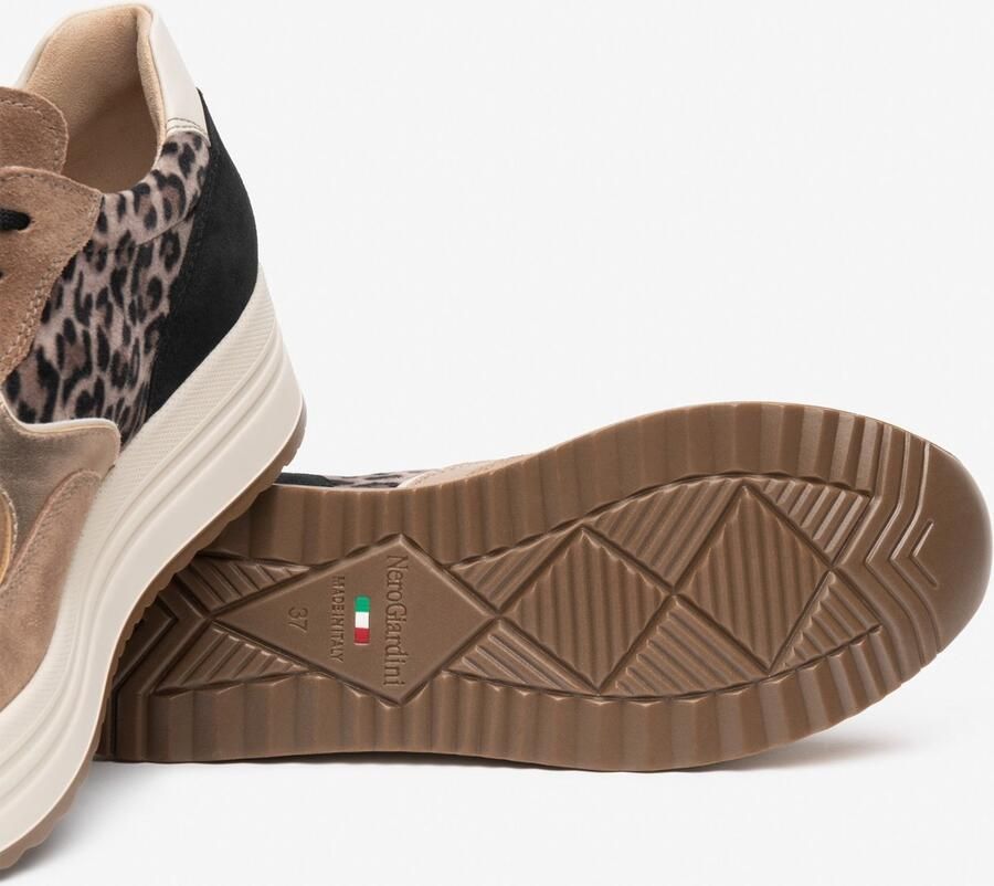 NeroGiardini Sneaker Velour Nettuno Sandal T.Pluvia Dis.1348 Be Arold Fashion Wear Vrouwen