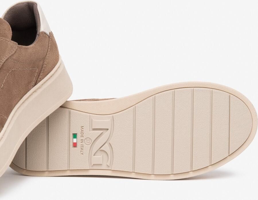 NeroGiardini Sneaker Velour Velvet Milk 1039 Tr Gonzaga 8004 Sabb Fashion Wear Vrouwen