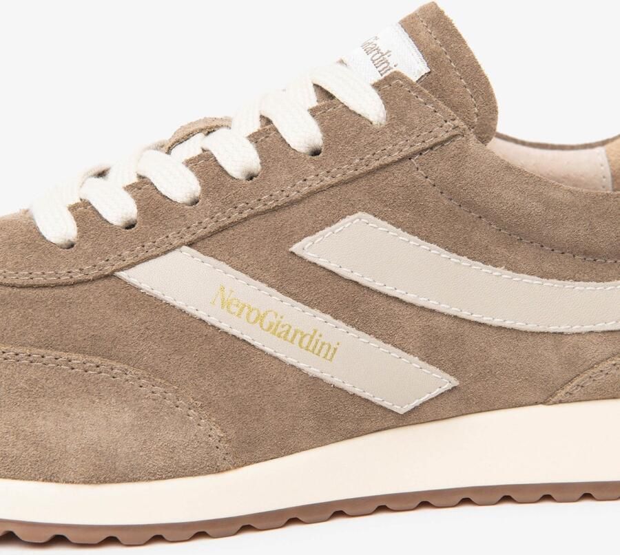 NeroGiardini Sneakers Velour Castoro Sauvage Ivory Etoile Leo Tr Este 97 Fashion Wear Vrouwen