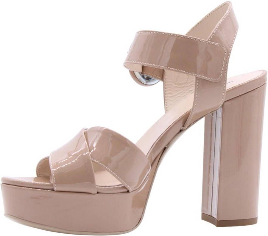 Nerogiardini Stijlvolle hoge hak sandalen Beige Dames