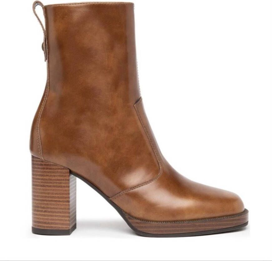 Nerogiardini Verhoog je sneaker game met leren sneakers Brown Dames - Foto 2