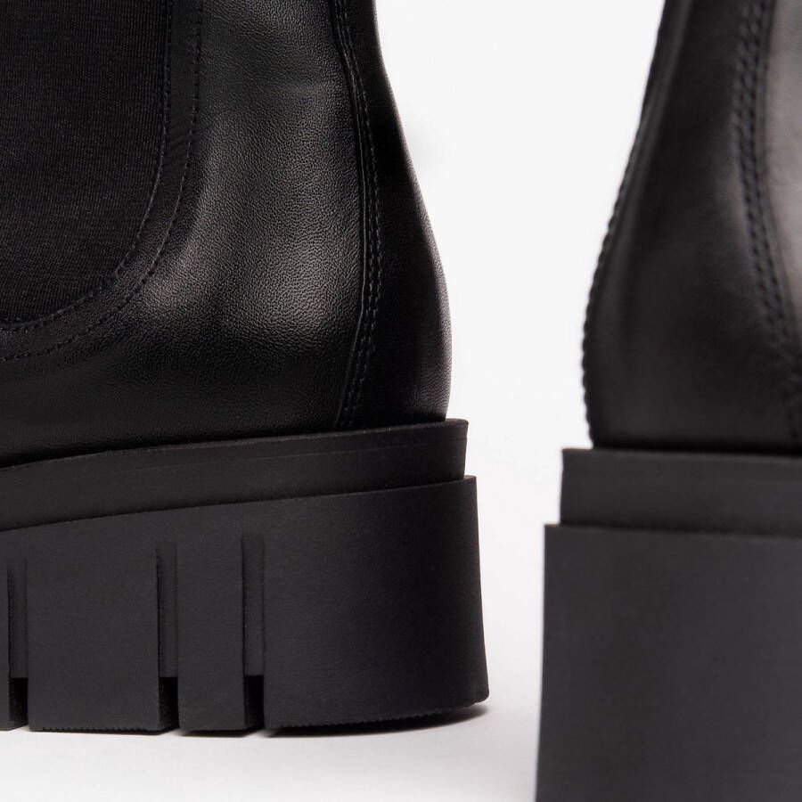Nerogiardini Zwarte Leren Laarzen met Elastische Zijkanten Black Dames