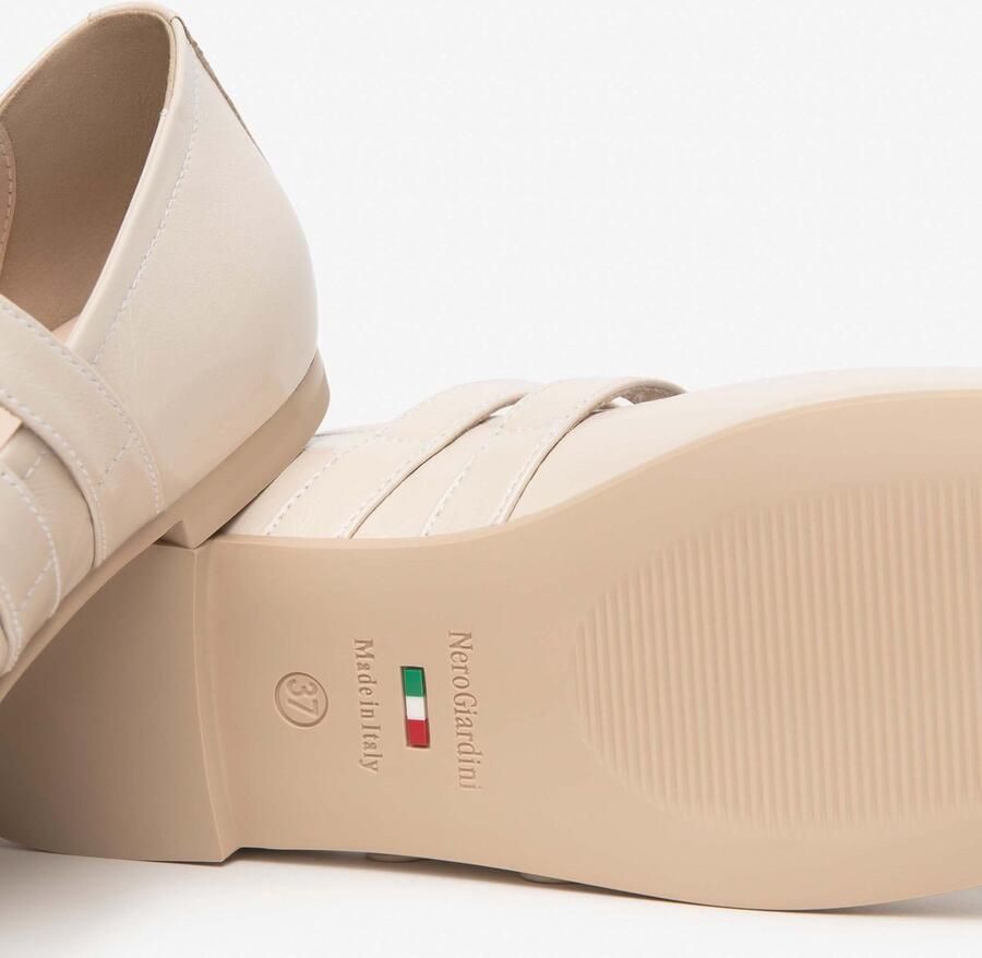 NeroGiardini Elegante Schoenen Harrods Tpu Avella Natuurlijk Fashion Wear Vrouwen