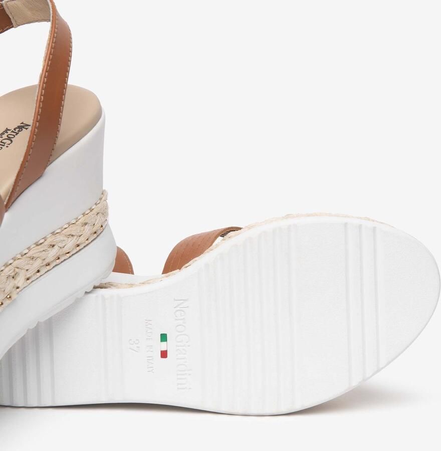 NeroGiardini Etoile Sand Armenia Cognac Pu.Monod.Bagheria 17 Sandalen Fashion Wear Vrouwen