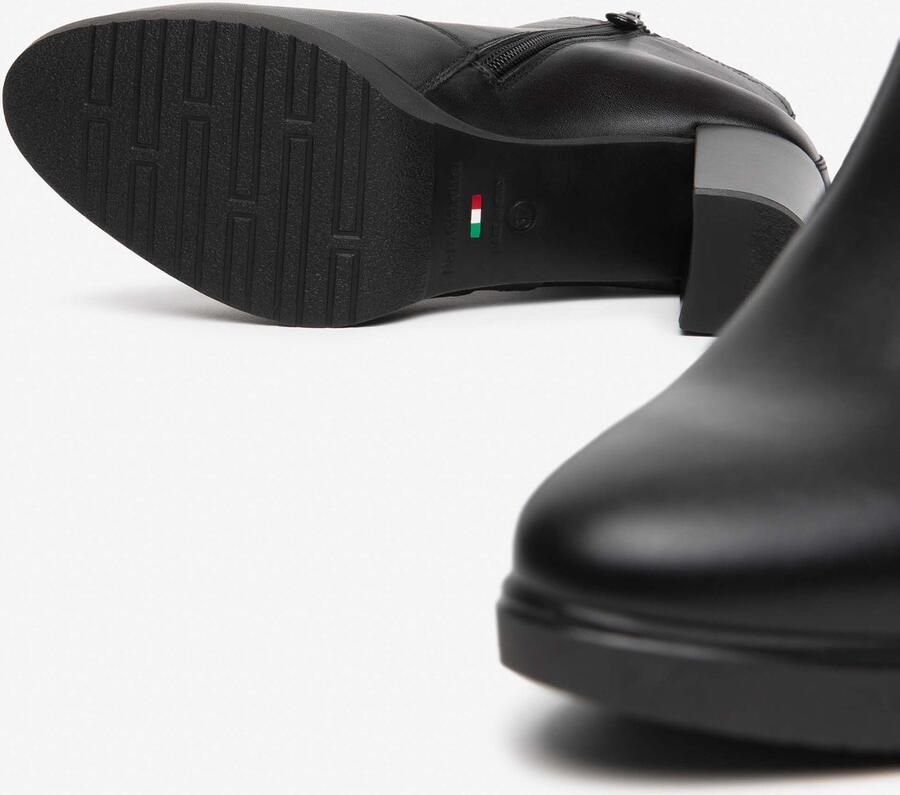 NeroGiardini Laarzen Guanto Pu.Lesina L16720 Zwart Fashion Wear Vrouwen