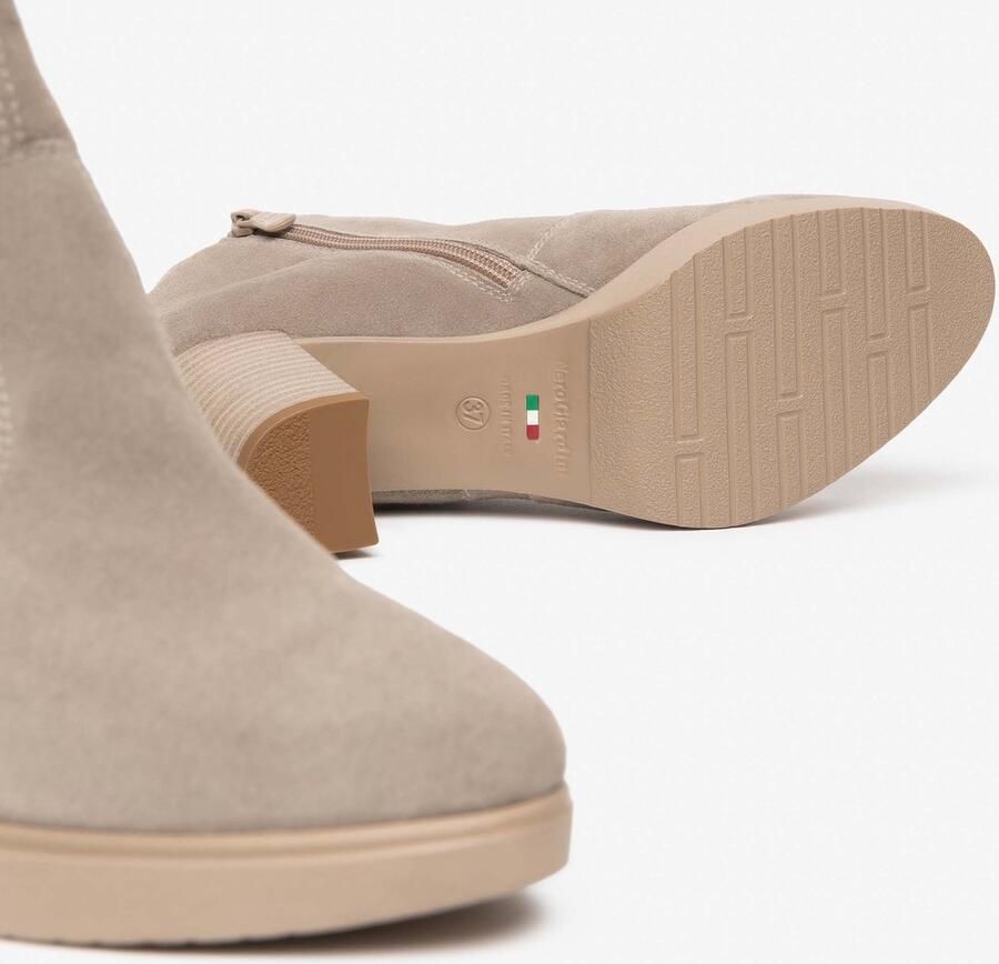 NeroGiardini Laarzen Velour Pu.Lesina L16720 Bei Fashion Wear Vrouwen