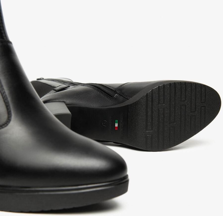 NeroGiardini Laarzen Zwart Elastisch Pu.Lesina Handschoen L16720 Zwart Fashion Wear Vrouwen