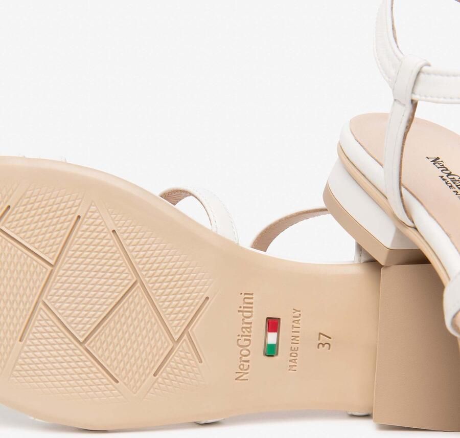 NeroGiardini Sandaal Nappa Pandora Tr Lula Naturale 226 Fashion Wear Vrouwen