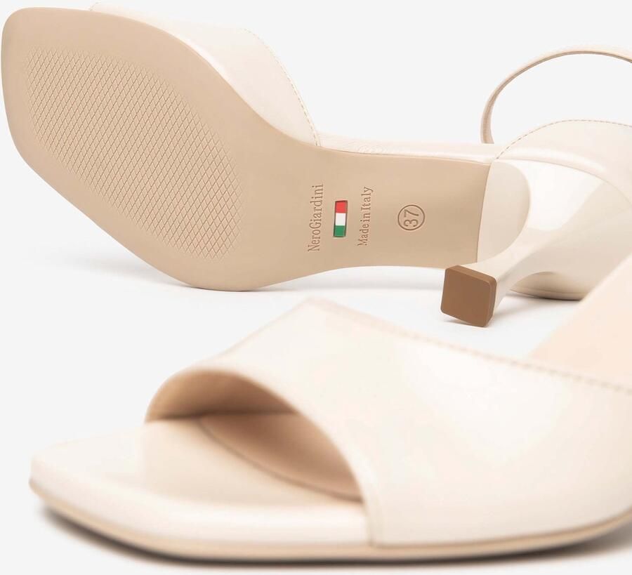 NeroGiardini Sandalen Harrods Tpu Titti Natuurlijk Fashion Wear Vrouwen