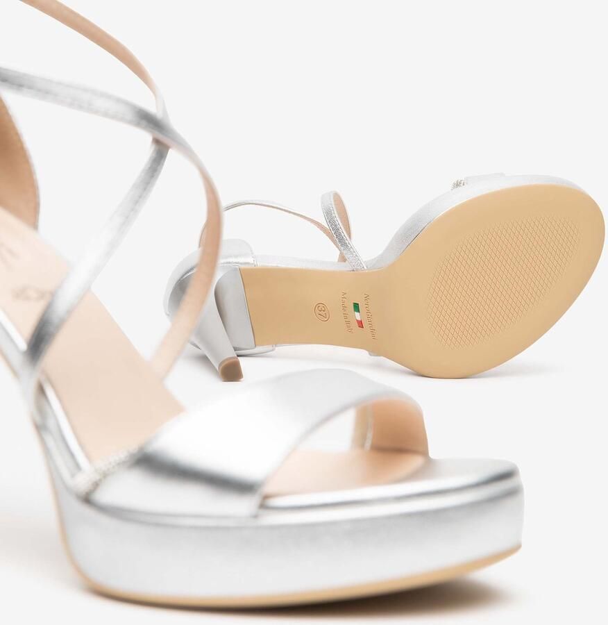 NeroGiardini Sandalen Nettuno Battis.Tpu Lauria 82 Poli.8175 Plato' Ric Fashion Wear Vrouwen