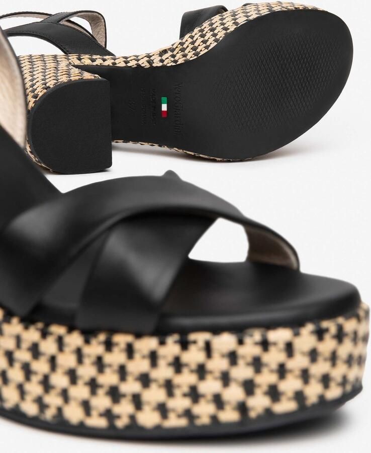 NeroGiardini Sandalen Tamigi Pu.Cassola P17697 Ri Fashion Wear Vrouwen