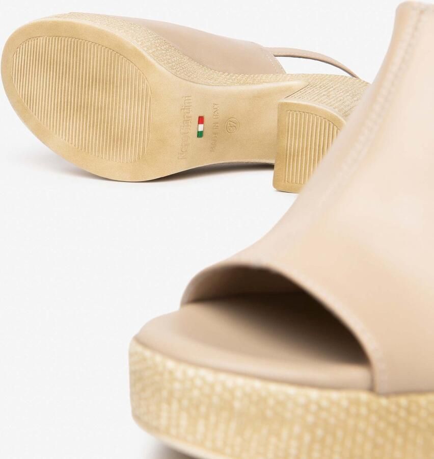 NeroGiardini Sandalen Tamigi Pu.Monod.Meda Beige Fashion Wear Vrouwen