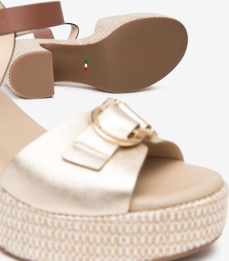 NeroGiardini Sandaletten Etoile Sand Armenia Leer Pu.Monod.Meda Beige Fashion Wear Vrouwen
