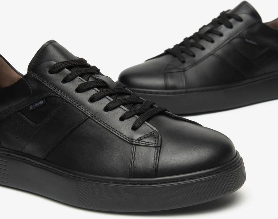 NeroGiardini Sneaker Met Zwarte Eva-Handschoenen Streetwear Volwassen