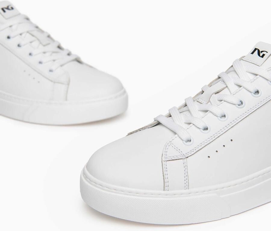 Nerogiardini Witte Sneakers E400240 Stijlvol Ontwerp White Heren