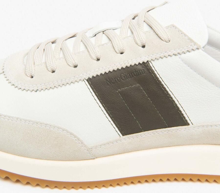 NeroGiardini Sneaker Velour Dollarino Wit Sauvage Olijf Armenia Cogn Fashion Wear Volwassen