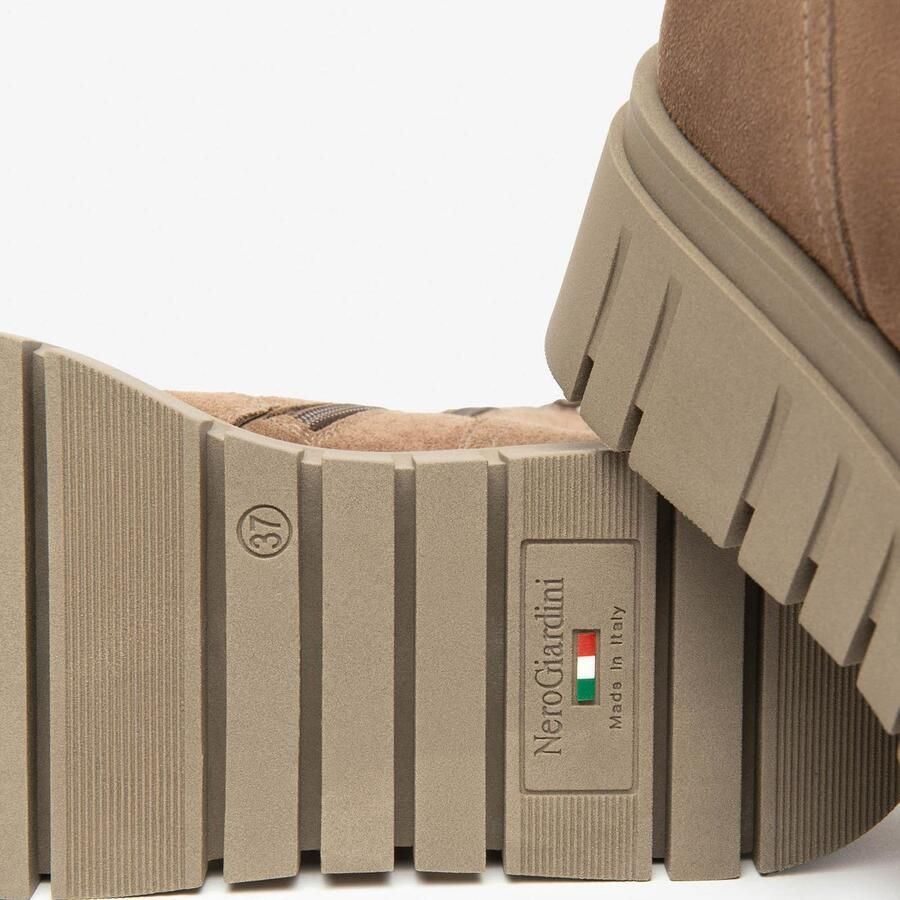 NeroGiardini Velour Tr Sulmona Modderlaarzen Streetwear Vrouwen