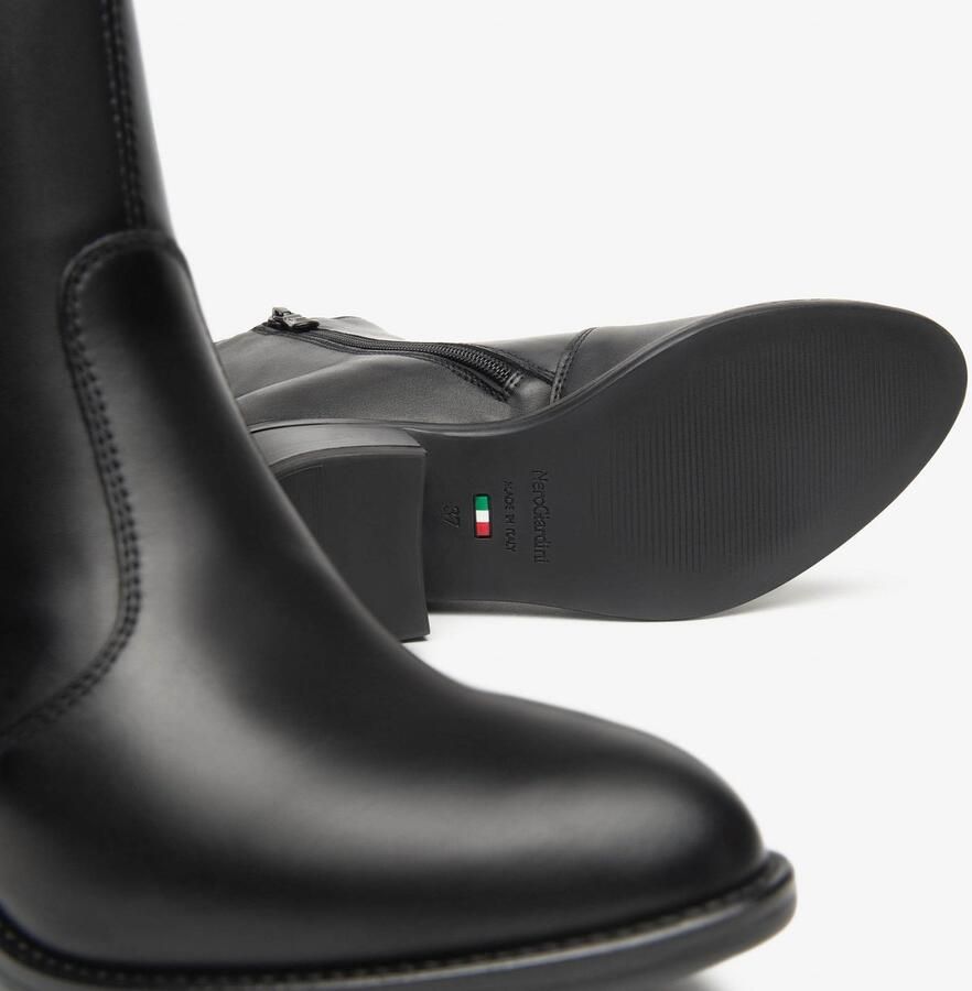 NeroGiardini Zwarte Handschoenenlaarzen Tr Basilea 828 + Streetwear Vrouwen