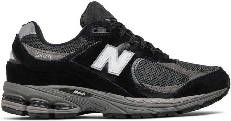 New Balance 2002 Sneakers
