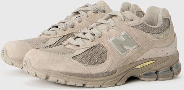 New Balance 2002 Men Running beige Schoenen