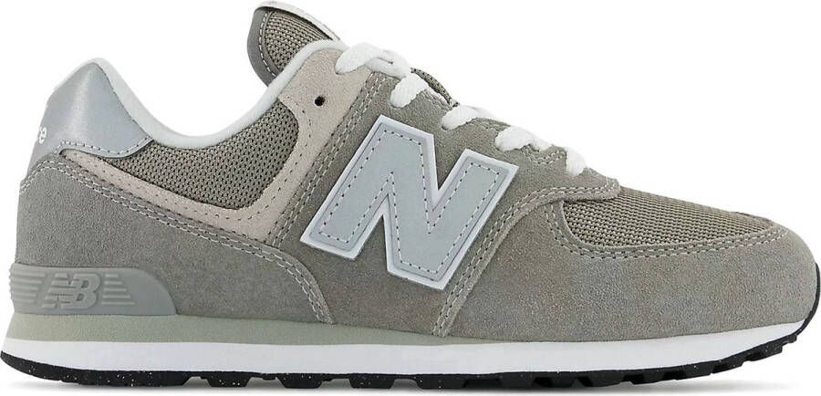 New Balance 574 sneaker van suède met mesh details