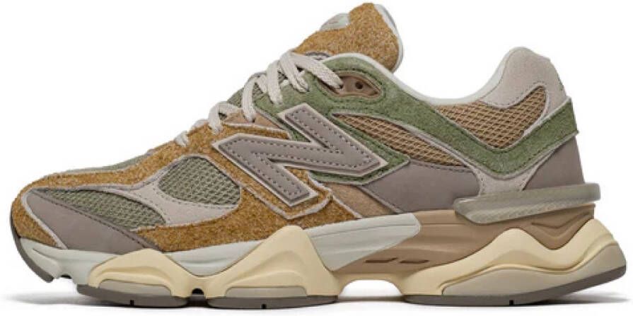 New Balance 9060 Lifestyle in beige formaten: 42.5