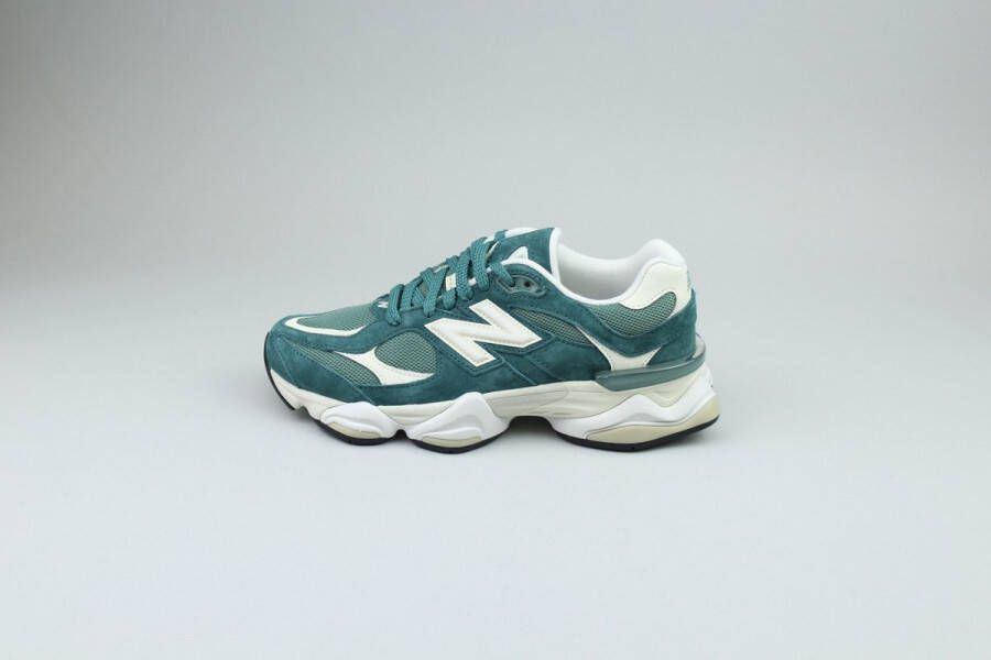 New Balance 9060 'Spruce Angora Groen'