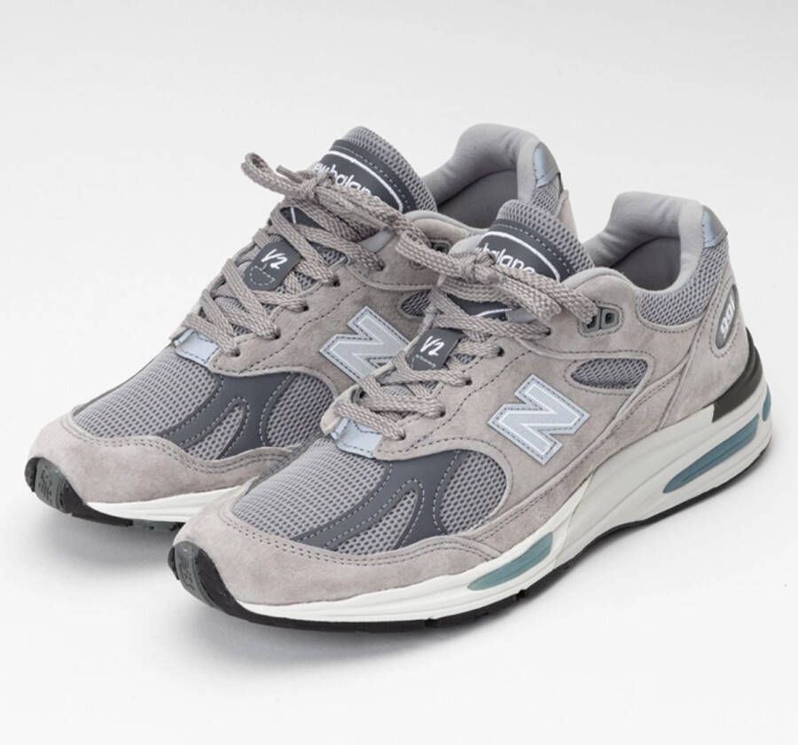 New Balance 991 V2 Dove Unisex Wit Grijs Suede Made in UK