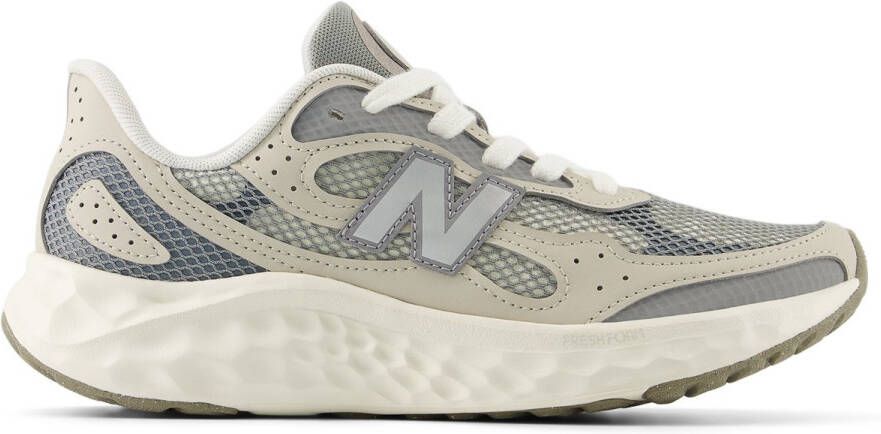 New Balance Women's Fresh Foam Arishi V4 Hardloopschoenen beige grijs