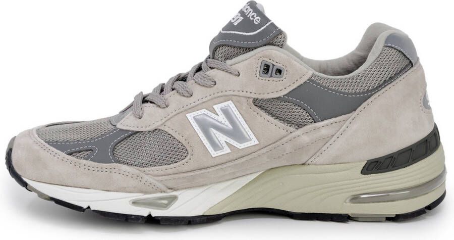 New Balance "Grijze Leren Sneakers met Reflecterende Details" Grijs Dames