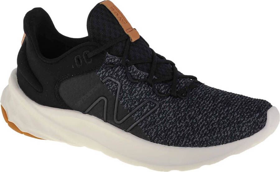 New Balance Fresh Foam Roav GEROVLK2 voor een jongen Zwart Sportschoenen Hardloopschoenen