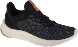 New Balance Fresh Foam Roav GEROVLK2 voor een Zwart Sportschoenen Hardloopschoenen