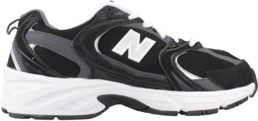 New Balance Veelzijdige hardloopgeïnspireerde sneakers