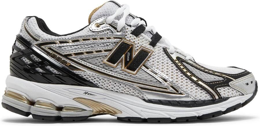 New Balance 1906R sneaker met mesh details