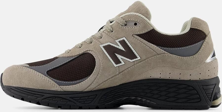 New Balance 2002 Men Running beige Schoenen