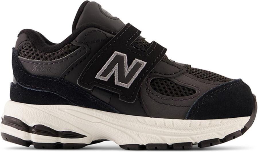 New Balance 2002R Unisex Sneakers BLACK
