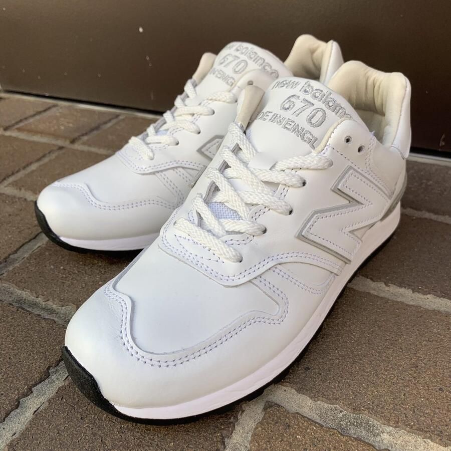 New Balance 670 Made in UK Limited Edition Unisex Sneaker Wit