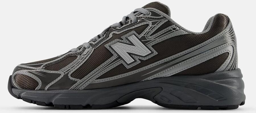 New Balance 740 Unisex Black Metallic Castlerock
